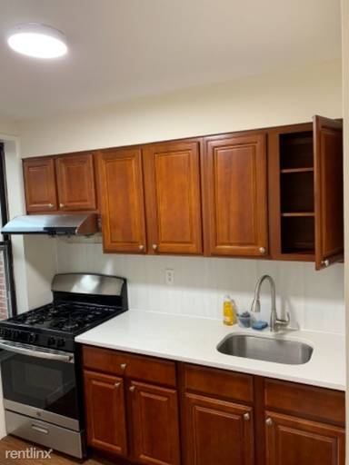 Main picture of 441 57th St
