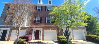 Main picture of 2202 Leicester Way SE