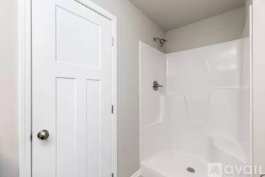 Main picture of 6128 Bradford Ln