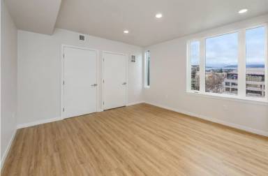 Main picture of 2067 University Ave