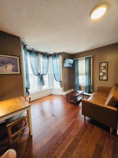 Main picture of 53 Doyle Ave