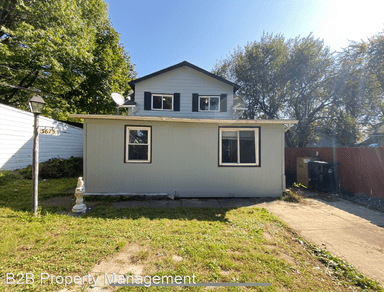Main picture of 3675 W 139th St