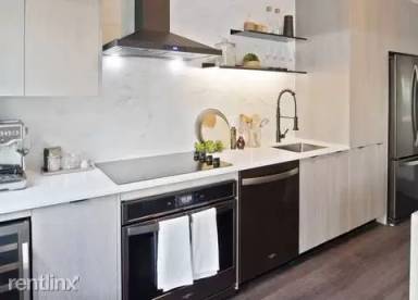 Main picture of Amaray Las Olas by Windsor Apartments