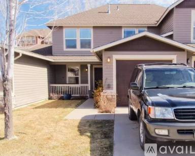 Main picture of 216 W Capital Ct