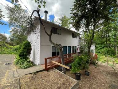 Main picture of 5111 SW Beaverton Hillsdale Hwy