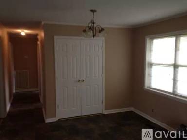 Main picture of 502 Jeff St