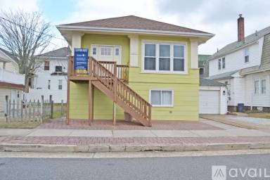 Main picture of 3 N Wissahickon Ave