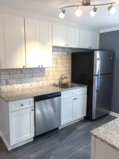 Main picture of 894 Kenmore Ave