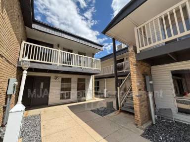 Main picture of 1165 Edgewood Dr