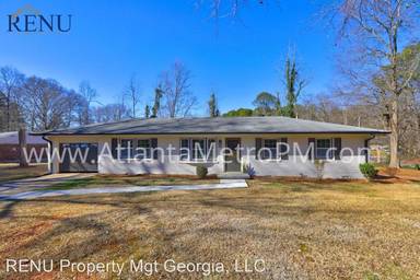 Main picture of 2522 Montezuma Cir