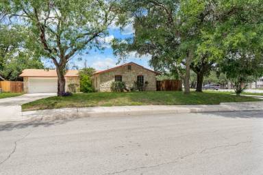 Main picture of 5711 Gabor Dr