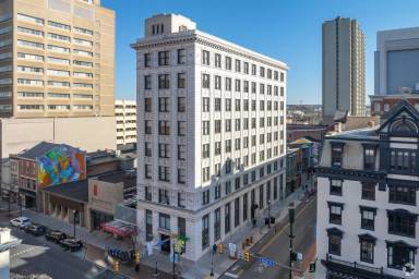 Main picture of 301 Market St