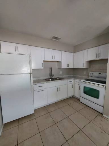 Main picture of 2119-2123 Hanson St - 2119