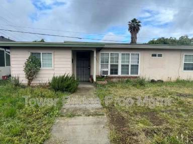 Main picture of 2841 Taft St