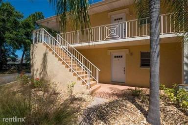 Main picture of 966 La Costa Cir