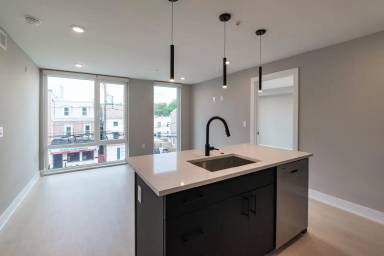 Main picture of 6604 Ridge Ave