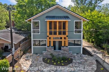 Main picture of 1211 N Hyde Park Ave