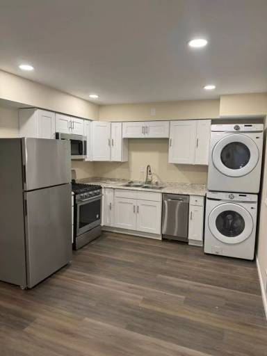 Main picture of 407 W Elm St