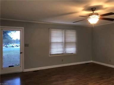 Main picture of 1372 Unity St