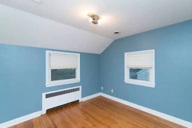 Main picture of 1611 Varnum Pl NE