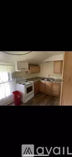 Main picture of 744 8th Ave