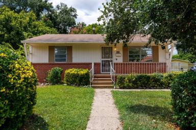 Main picture of 856 Center Way SW