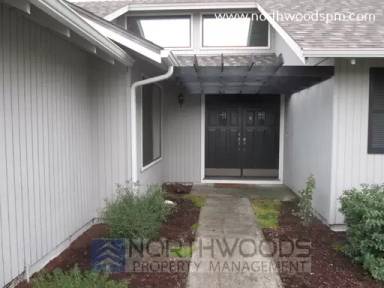 Main picture of 2672 Tahitian Ave