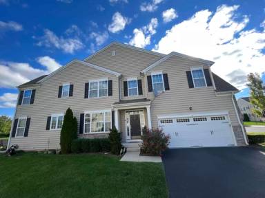 Main picture of 3043 Bainbridge Dr
