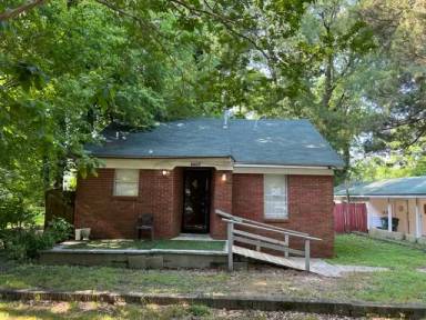 Main picture of 1657 Winston Dr