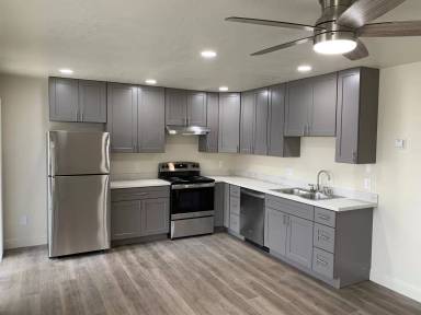 Main picture of 1161 E Yosemite Ave