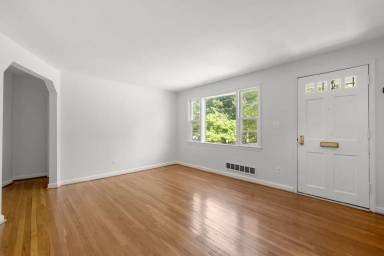Main picture of 1612 Dublin Dr