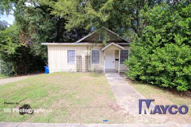Main picture of 2412 Highland Ave