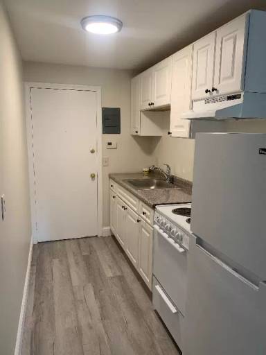 Main picture of 469 Westfield St