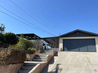 Main picture of 1112 Buena Vista Ave
