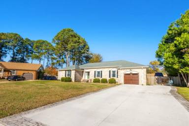 Main picture of 1504 Waterway Ct