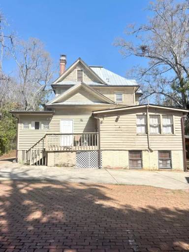 Main picture of 419 E Virginia St