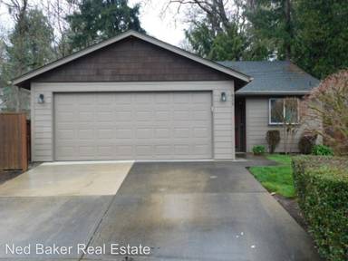 Main picture of 935 Creek Ct NW