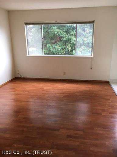 Main picture of 2124 Blake St