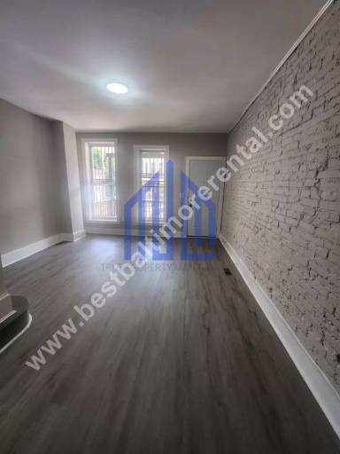 Main picture of 2104 Westwood Ave