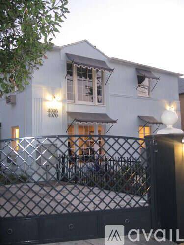 Main picture of 4966 Franklin Ave