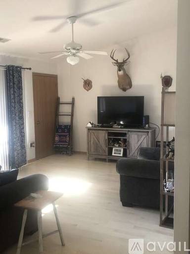 Main picture of 5516 Washington Rd