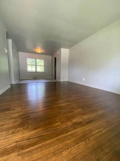Main picture of 4108 N Frankfort Pl