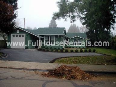 Main picture of 2083 Wisconsin St