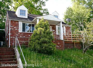 Main picture of 1718 Claire St