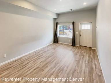 Main picture of 3811 N Franklin St