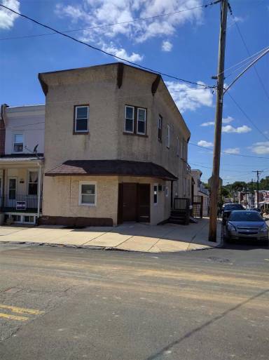 Main picture of 623 N Scott St