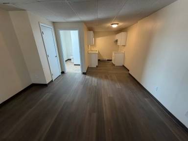 Main picture of 18-28 Main St