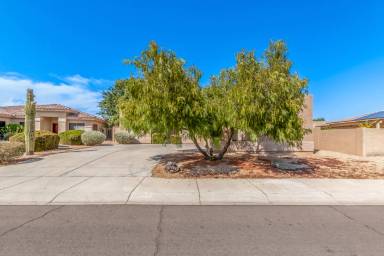 Main picture of 13232 W Edgemont Ave