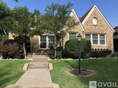 Main picture of 3304 Cockrell Ave