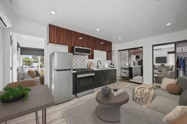 Main picture of 111 N Normandie Ave
